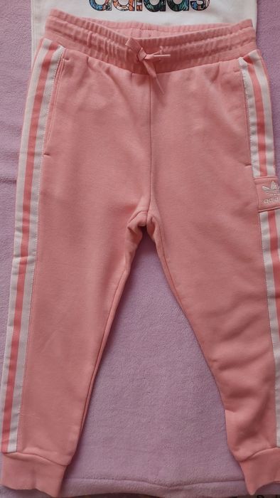 Adidas долнище и тениска