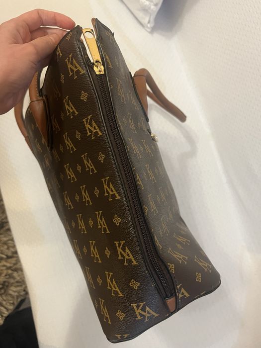 Geanta noua maro + CADOU rochie noua