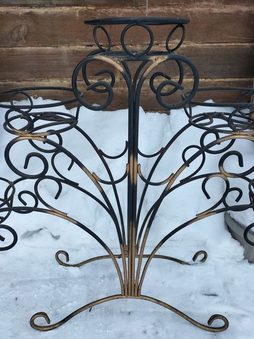 Подставка для цветов