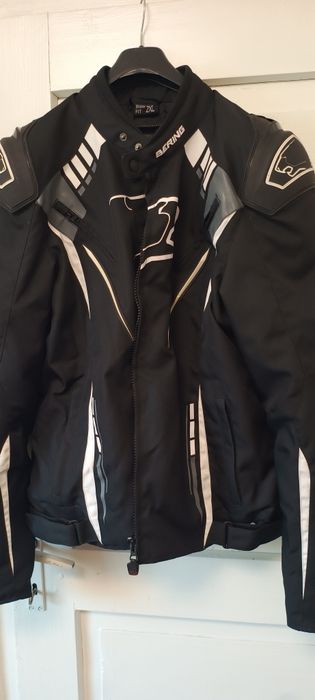 Текстилно мото яке BERING ново размер ххл. Якето е отлично качесво
