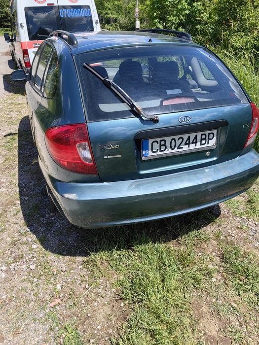 Продавам киа рио 1.3 75hp