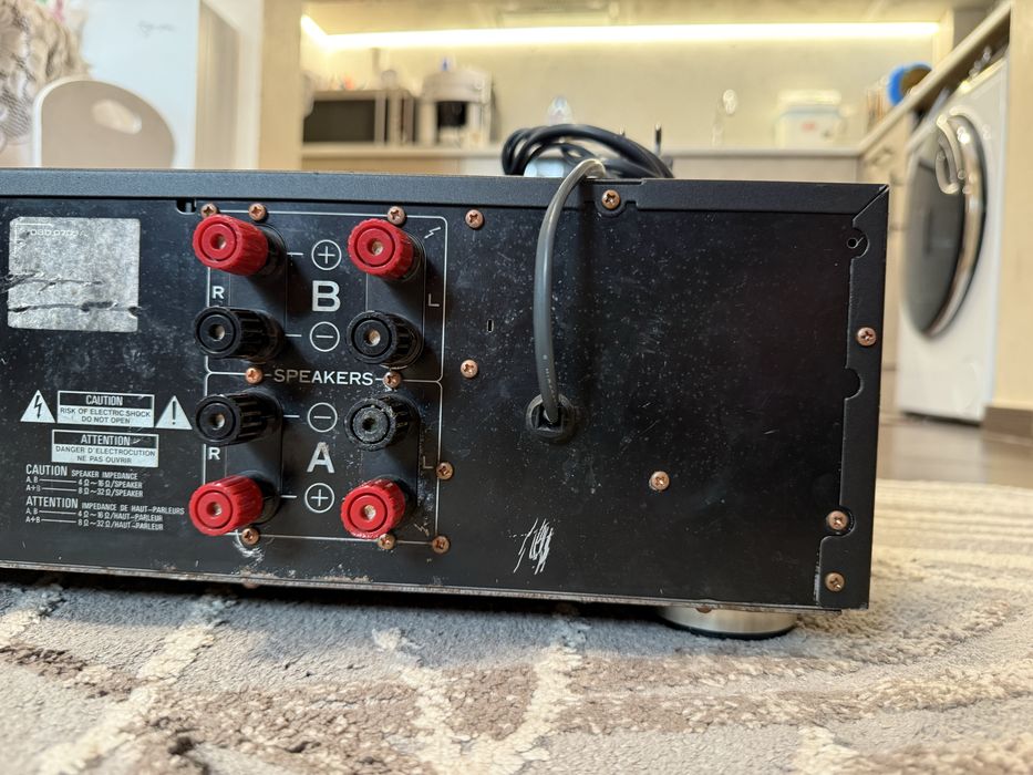 Pioneer A-757 Стерео усилвател