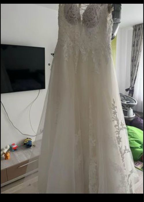 Vand rochie de mireasa