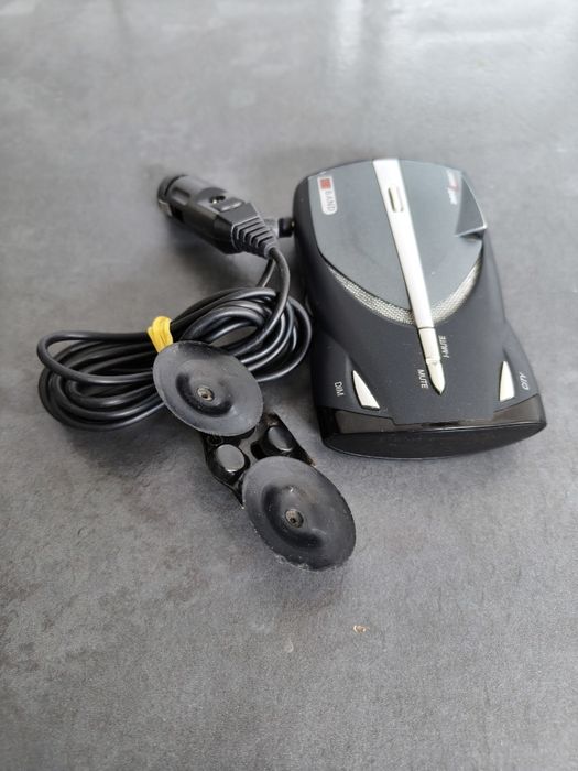 Detector radar COBRA