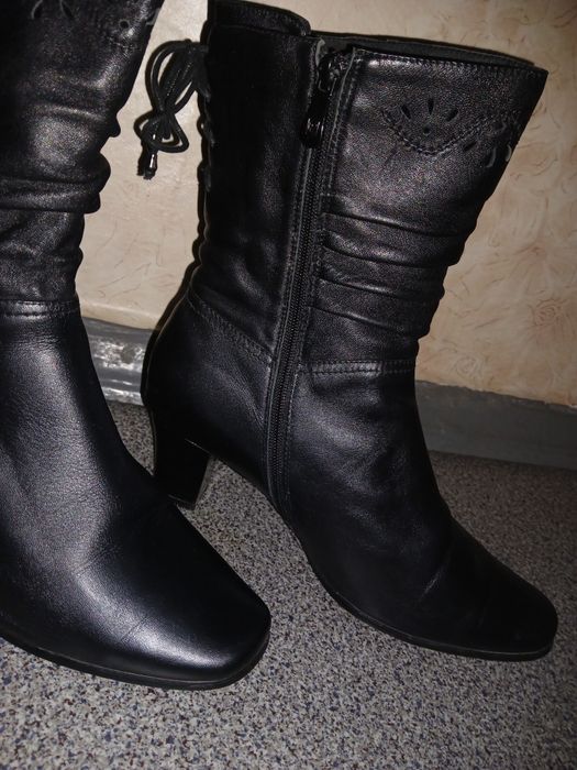 Продам демисезонные сапожки