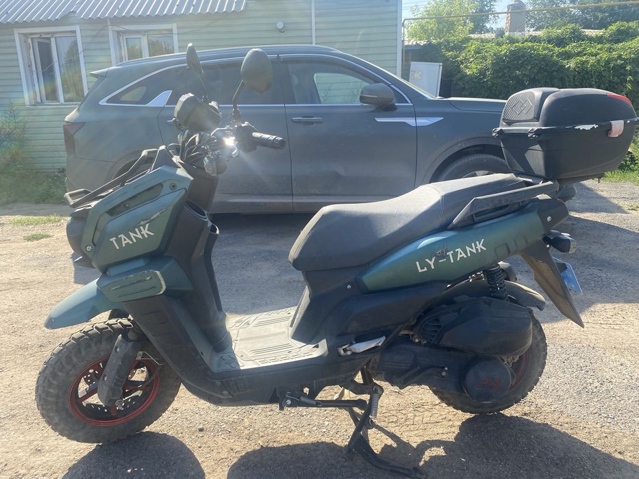 Мопед танк 150 li-ya