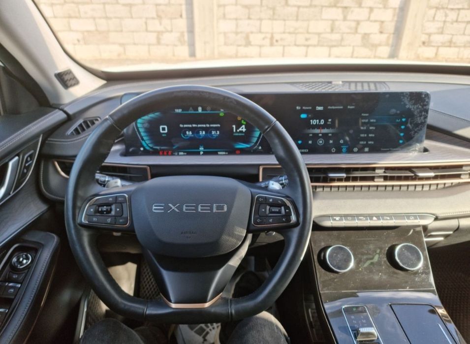 Exeed LX Luxury 2023 yili 18 ming km