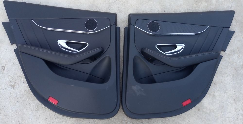 Продам обшивки дверей от Mercerdes w205