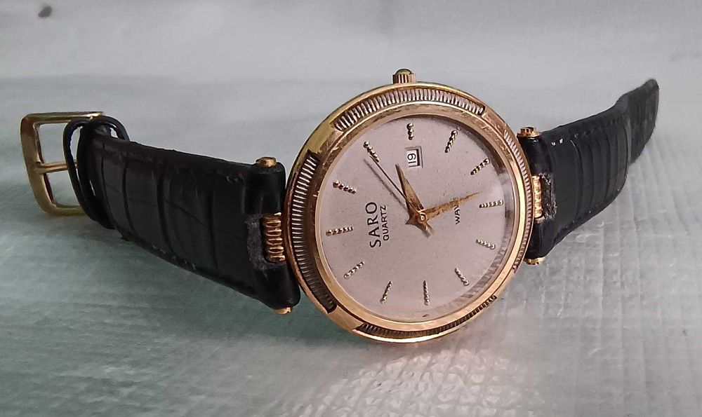 Vand ceas de dama Saro Wave