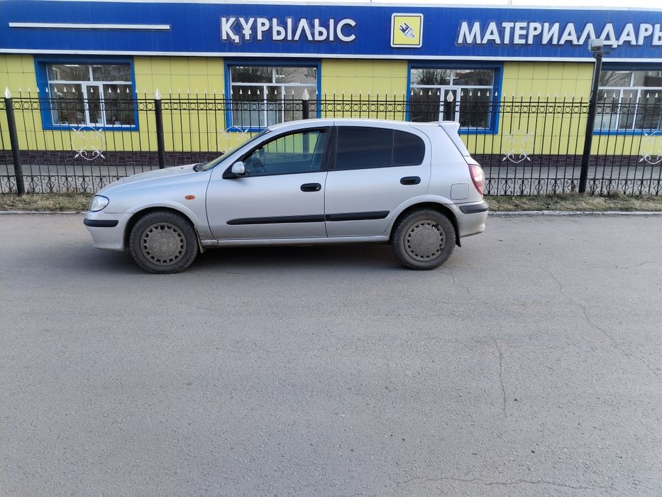 Nissan Almera 2001 года