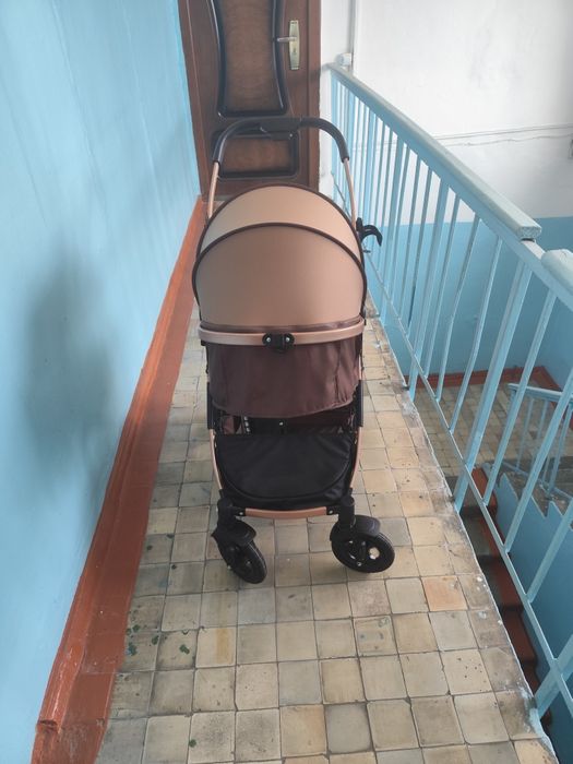 Продам коляску Авто-бот