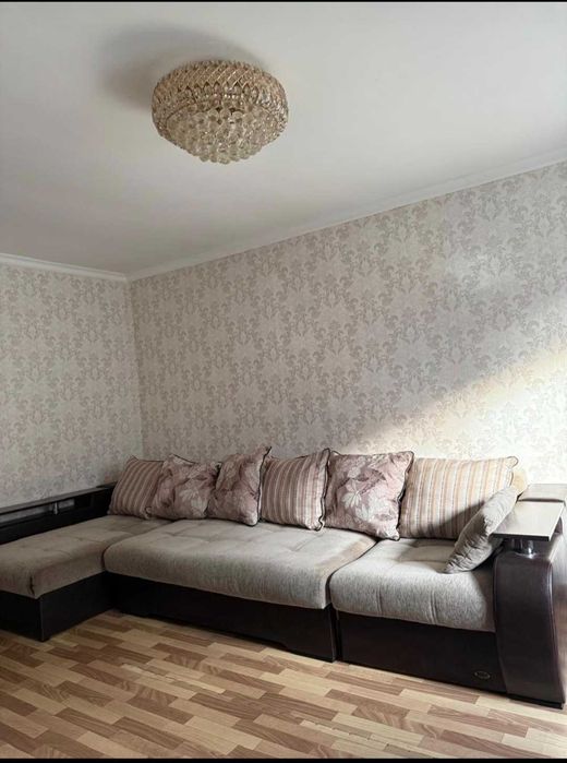 Диван , раскладеой б/у