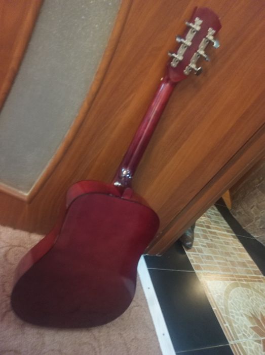 Гитара НОВАЯ срочно!!!