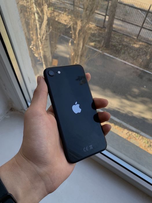 iPhone SE 2020-Айфон СЕ 2020