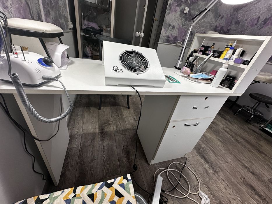 Маникюрный стол недорого