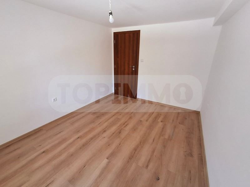 Продава се Двустаен апартамент в Варна, Трошево - 42 кв.м за 1453 €/кв.м - Снимка #3