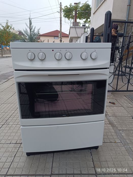 Готварска печка с керамичен плот voss