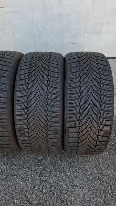 Зимни гуми 225 45 17 Nexen