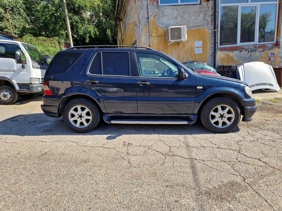 Mercedes ML270CDI W163 теглич ксенон навигация  автоматик НА ЧАСТИ!