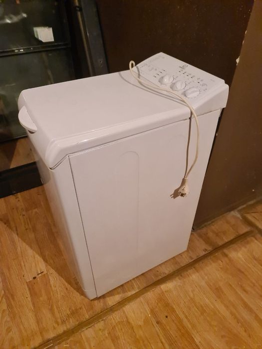 Продам стиральную машинку