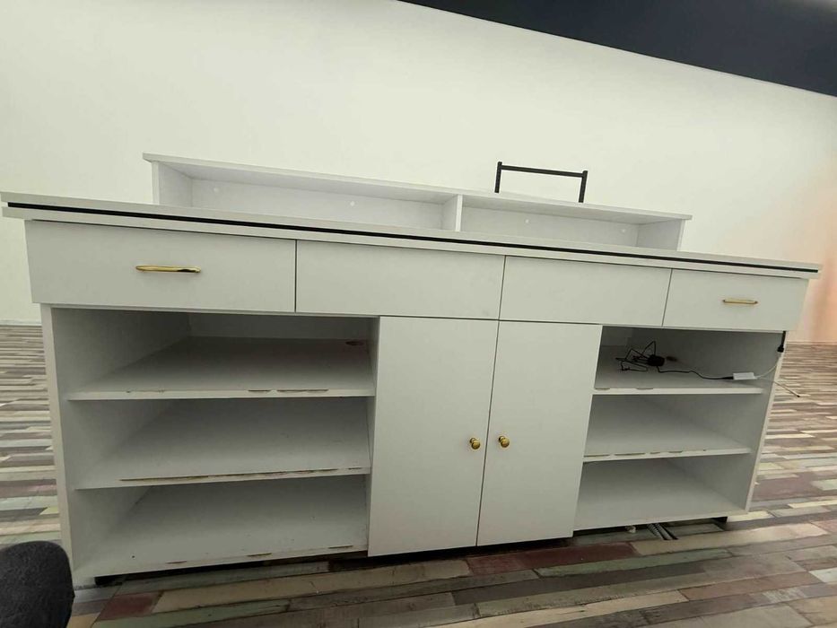 Рецепция в бял цвят