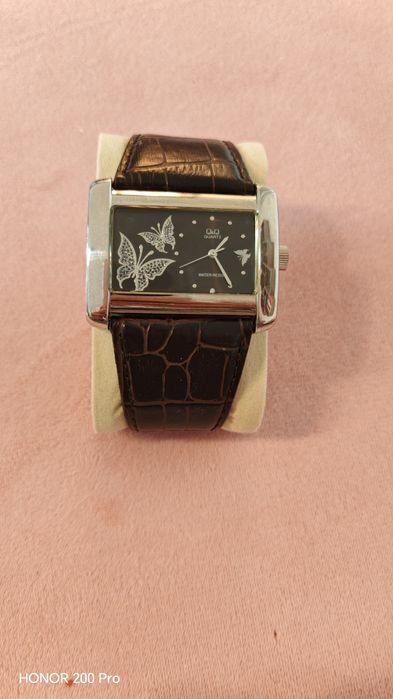 Дамски Часовник Q&Q