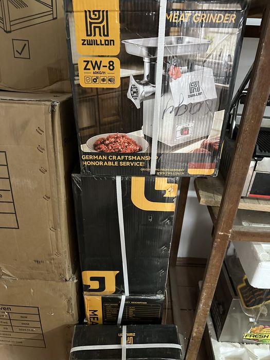 Мясорубка новая