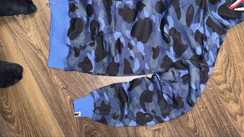 Bape Shark Hoodie Бейп Суитчер