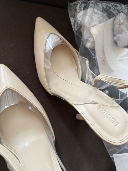 Berschka токчета 37