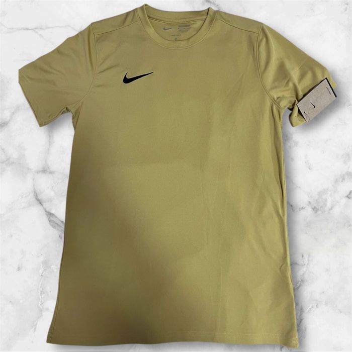 НОВА Оригинална спортна мъжка тениска Nike DRI FIT SLIIMFIT,размер М