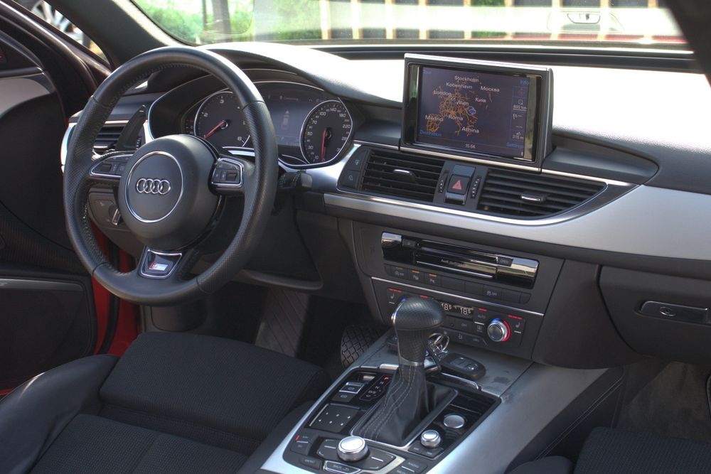 Audi A6 S-Line!Soft close uși!Perne de aer!Camere 360!Rate!Garanție!