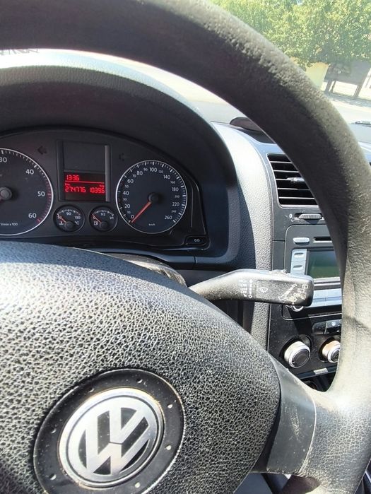 Vând Volkswagen Golf 5 an 2008 1.9 Tdi 105 cp