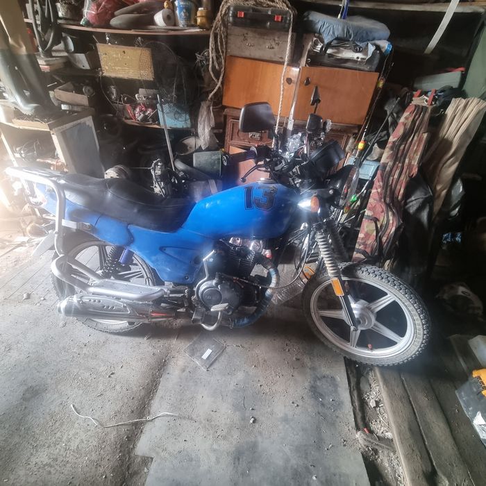 Продам мотоцикл YAQI