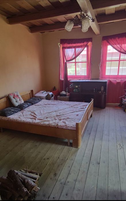 Casa locuibila de vânzare!