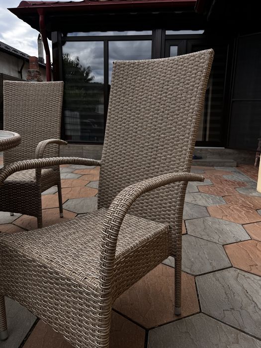 Set mobilier grădină/terasă – Masă rotundă + 4 scaune ratan sintetic