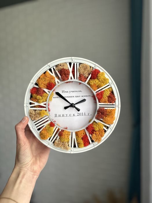 Мини часовник със скандинавски мъх