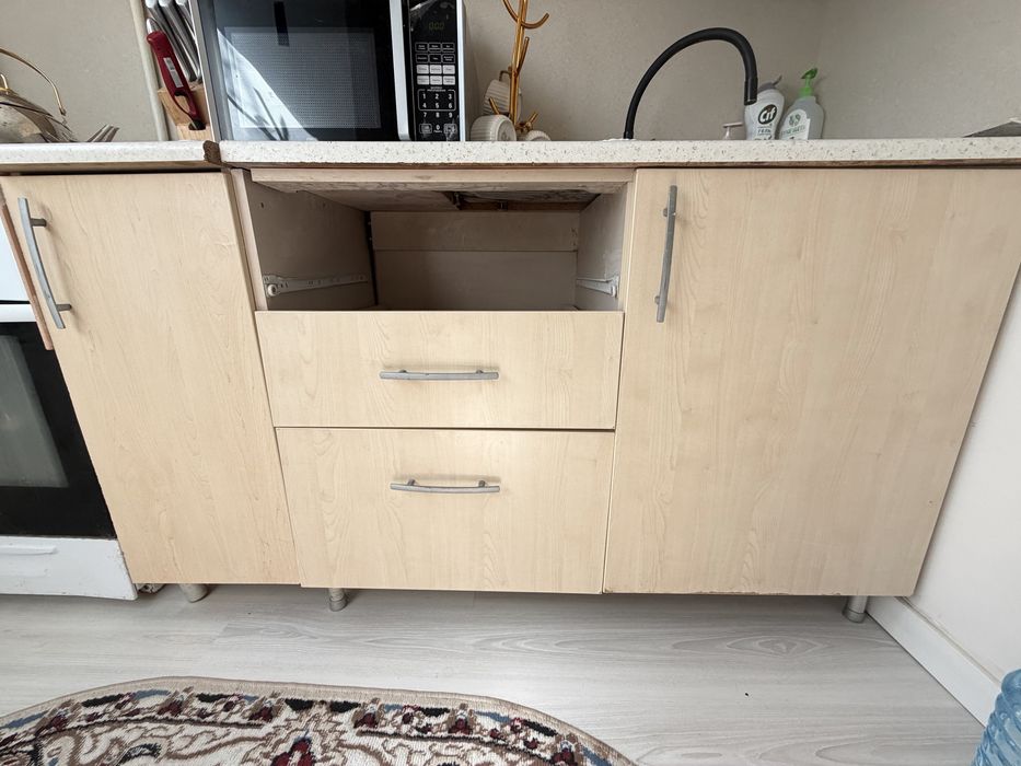 Кухонный гарнитур