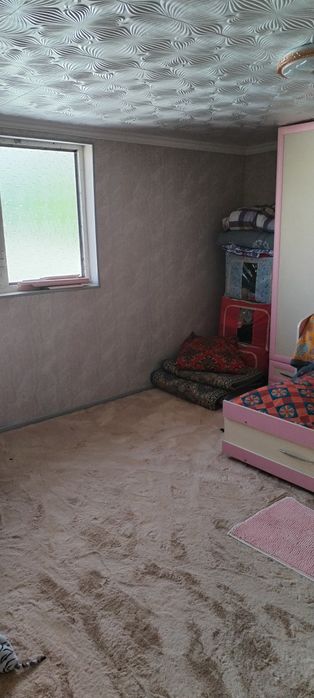 г. Чирчик. Быв. Общижитие. 1комнатная кв. 11500 у.е