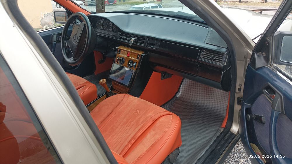 Mersedes Benz 124
