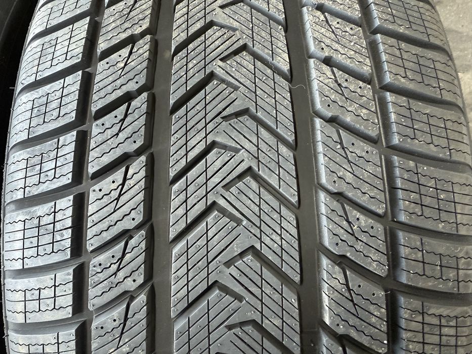 315/30 R22 + 275/35 R22 GRIPMAX WINTER anvelope noi iarna BMW X5 X6
