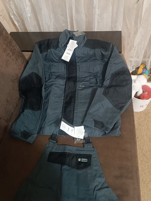 Продам комбинезон