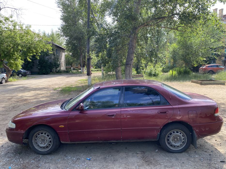 Продам машину Mazda 626