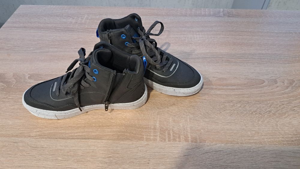 Новые ботинки, размер 34