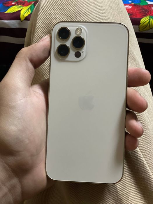 Iphone 12 pro Gold