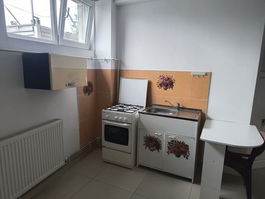 Garsoniera de închiriat zona sud