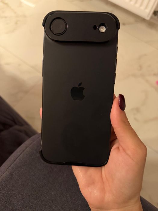 Iphone Air negru 256gb schimb cu 17 pro sau pro max silver