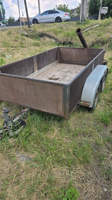 Remorcuta de 1500 kg