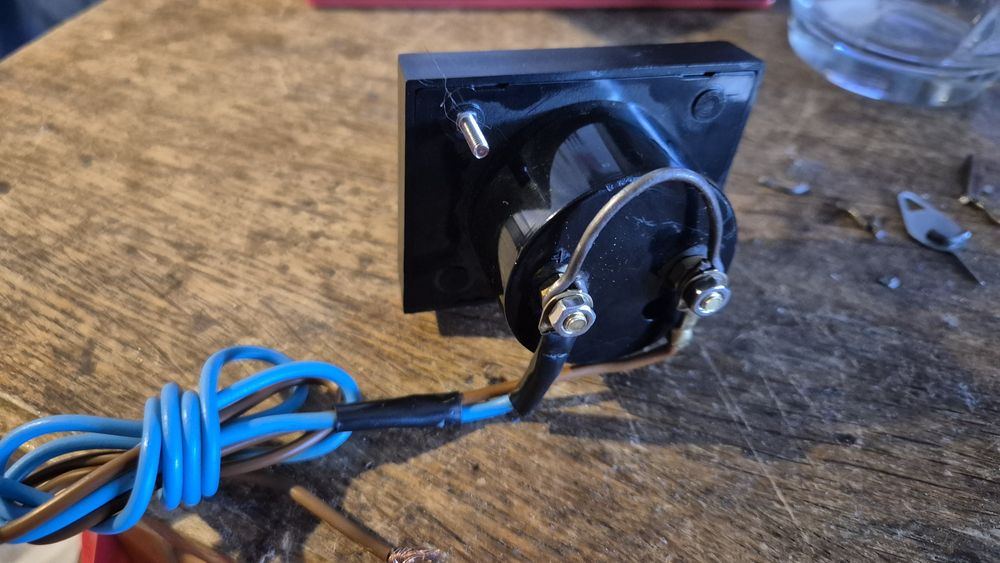 Acometre,  voltmetre , ampermetru