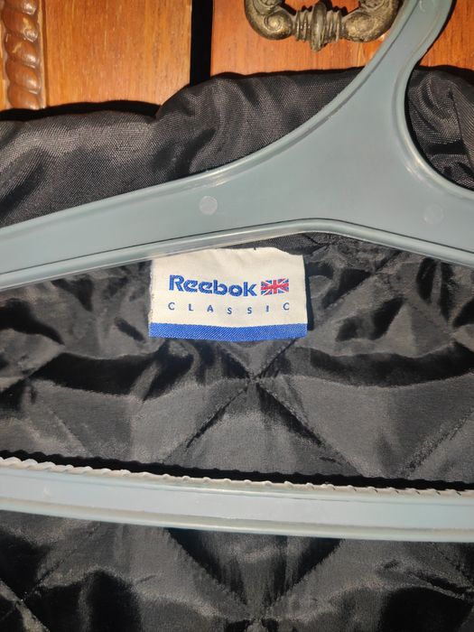 Продам куртку ветровка