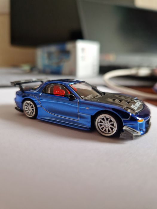 Модель машины 1/64 Mazda rx7 poprace